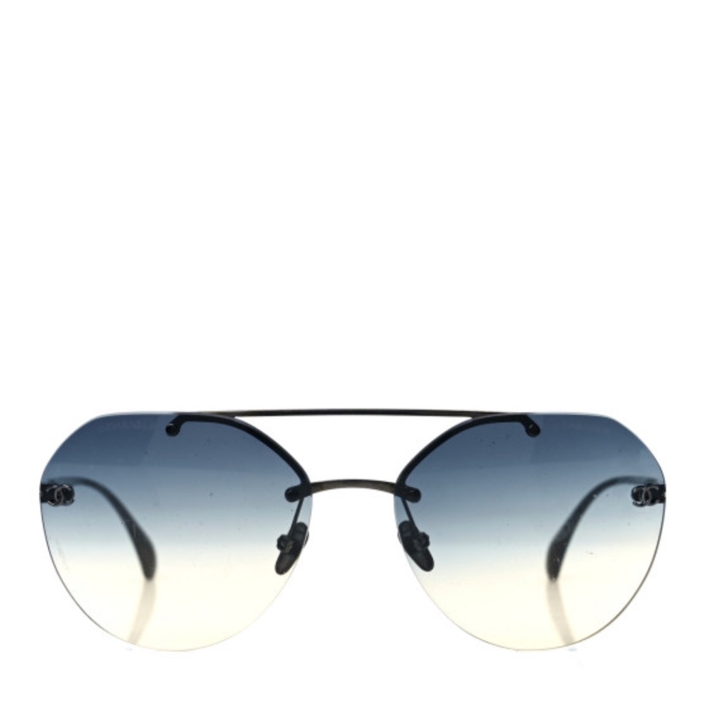 💎AUTHENTIC💎 Chanel Aviator Sunglasses